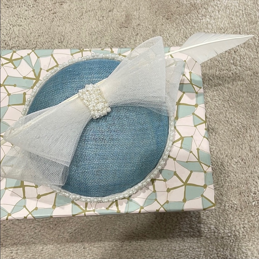Blue fascinator